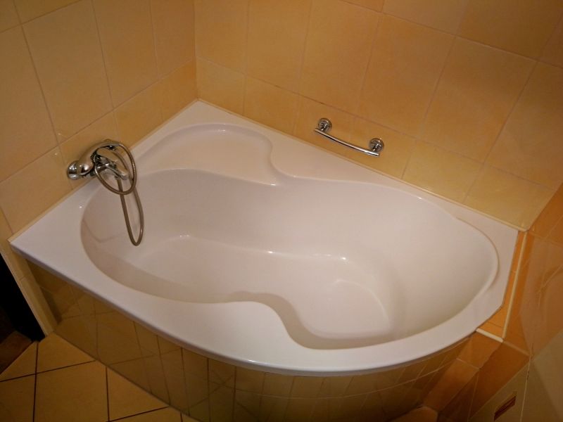Corner Spa Tub